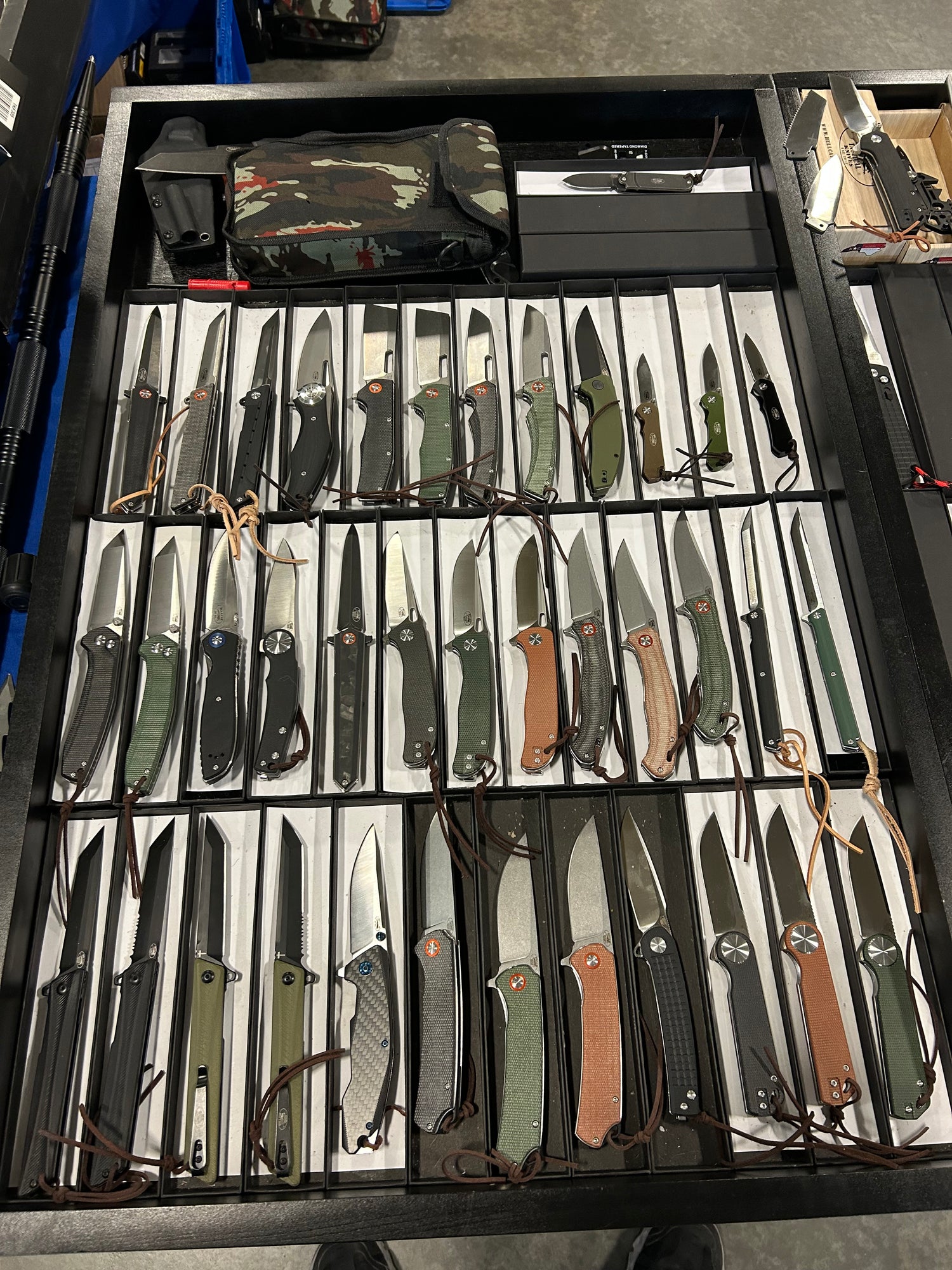 Folding Knives